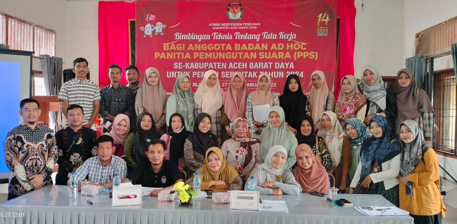 Foto Bersama PPS setelah BIMTEK